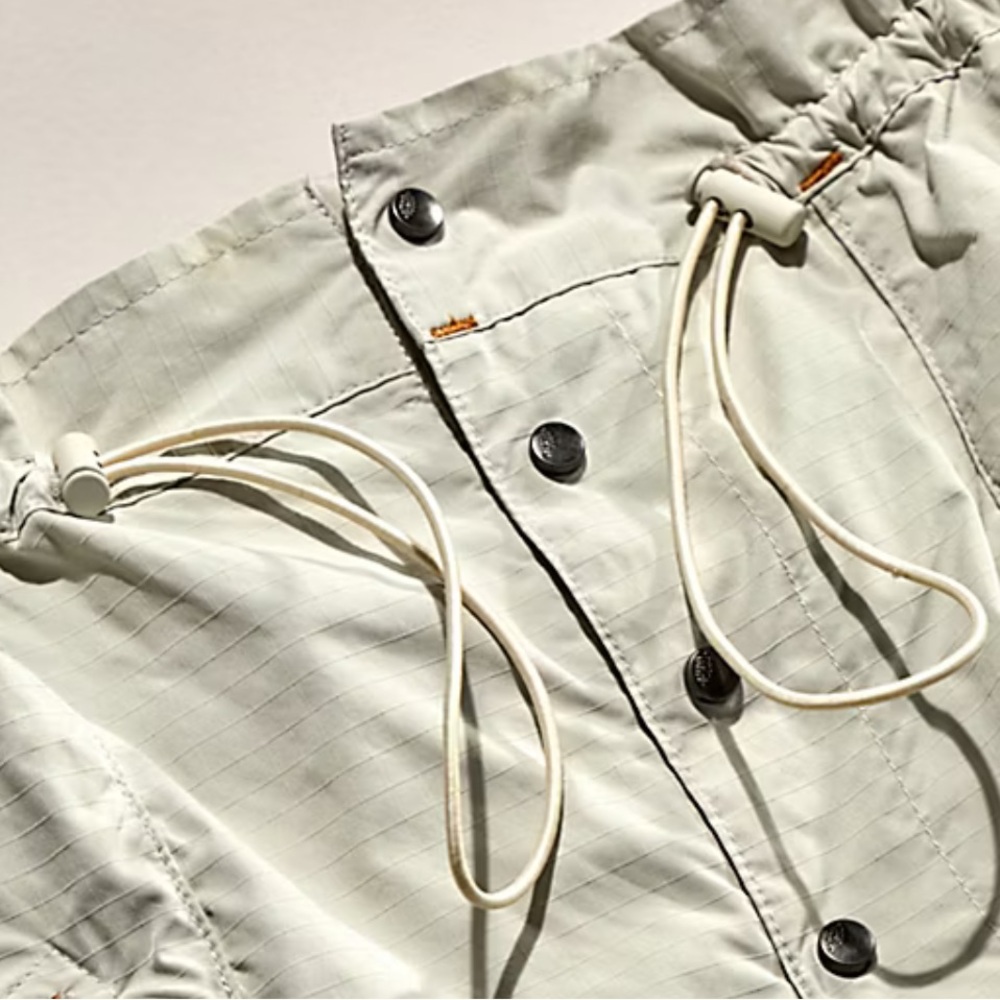 Free People Movement Off the Grid Drawstring Cargo Shorts Sz L - Picture 7 of 7